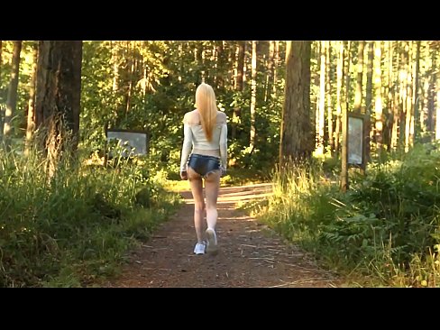❤️ Go'zal ayol sekin harakat qiladi, yalang'och video emas seks uz.myteporn.ru ❌❤